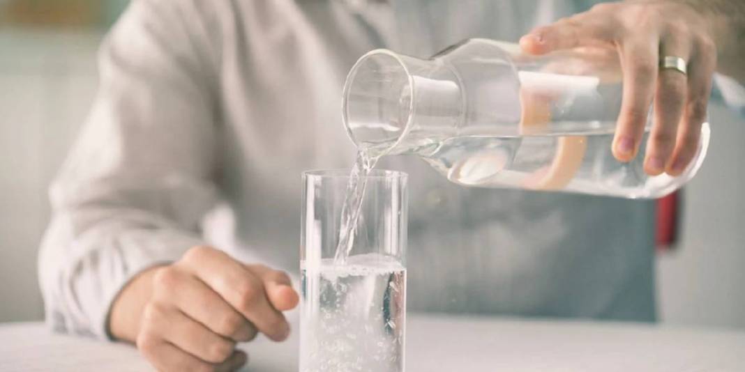 Su içmenin doğru miktarı ne? Uzmanlar sınırı açıkladı: Azı da çoğu da hastalığa davetiye çıkarıyor! 5